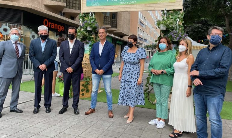 Comercios de toda la isla y Gran Canaria Me Gusta toman la Rambla de Mesa y López para celebrar The Market