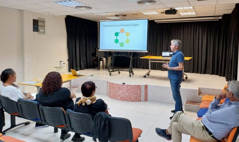 Encuentro dinamizador con la ZCA de Agaete