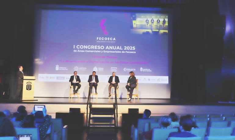 Asociacionismo y digitalización, claves para el futuro del comercio canario, según expertos en el I Congreso Anual de FECOECA